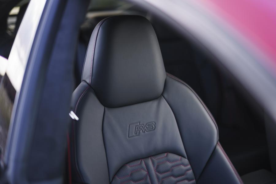 Детали интерьера Audi RS7 Sportback 2020 года  (UK) (фото 6 из 118)